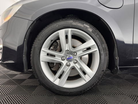 Volvo V60 2.4 D6 AWD Plug-In Hybrid Summum (PLUG-IN) AUT.* NAVI-FULLMAP | CRUISE | BI-XENON | HEATED-SPORTSEATS | LEATHER | CAMERA | TOWBAR | 17'' ALU*