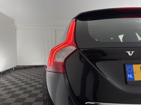Volvo V60 2.4 D6 AWD Plug-In Hybrid Summum (PLUG-IN) AUT.* NAVI-FULLMAP | CRUISE | BI-XENON | HEATED-SPORTSEATS | LEATHER | CAMERA | TOWBAR | 17'' ALU*