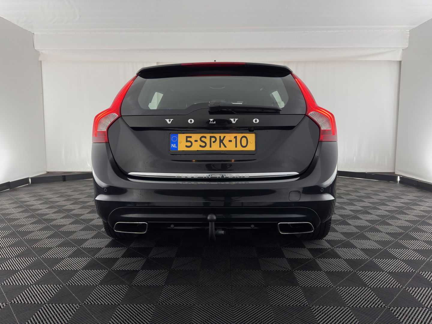 Volvo V60 2.4 D6 AWD Plug-In Hybrid Summum (PLUG-IN) AUT.* NAVI-FULLMAP | CRUISE | BI-XENON | HEATED-SPORTSEATS | LEATHER | CAMERA | TOWBAR | 17'' ALU*