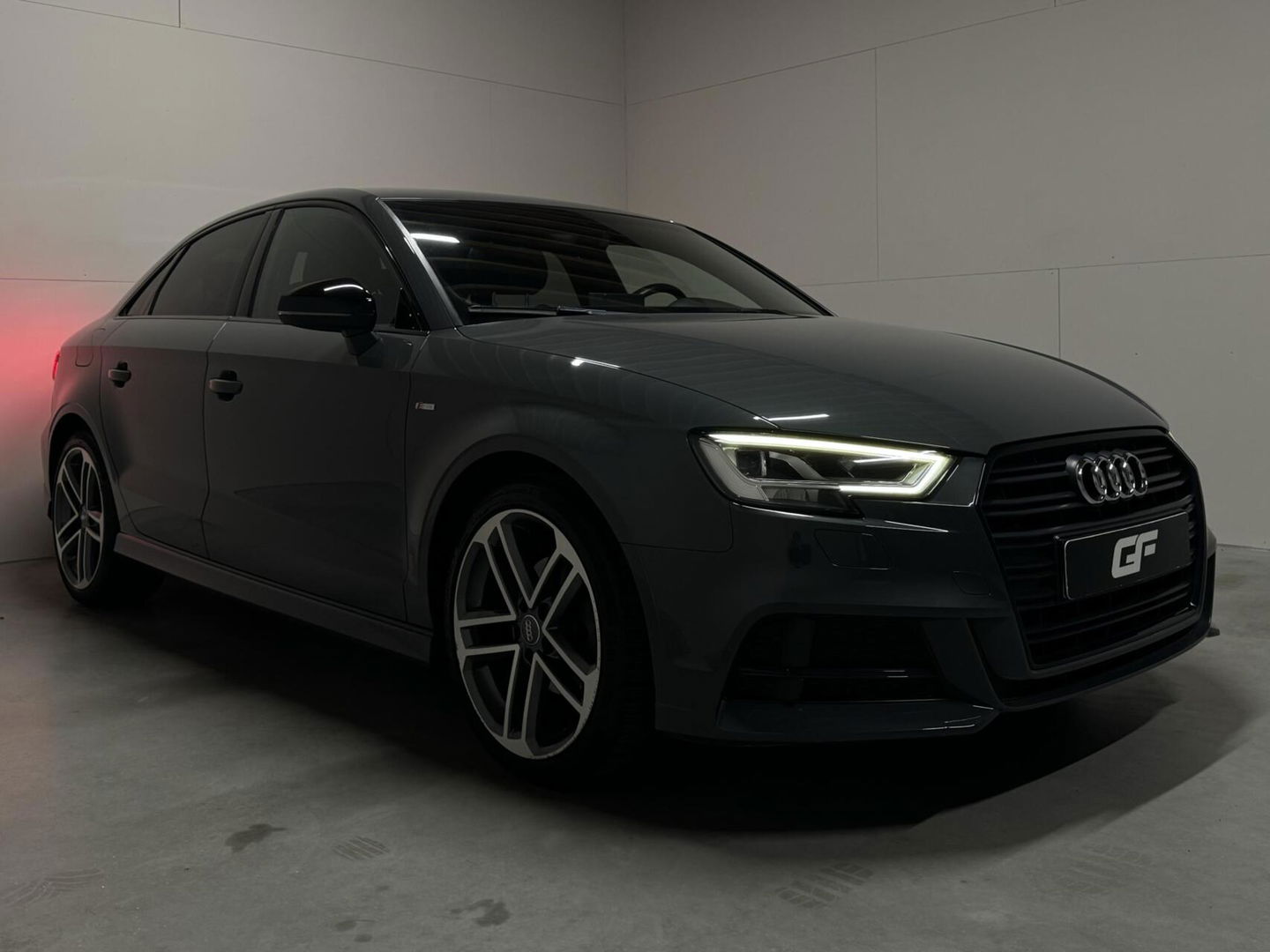 Audi A3 Limousine TFSI S-Line Black Edition Cruise CarPlay PDC