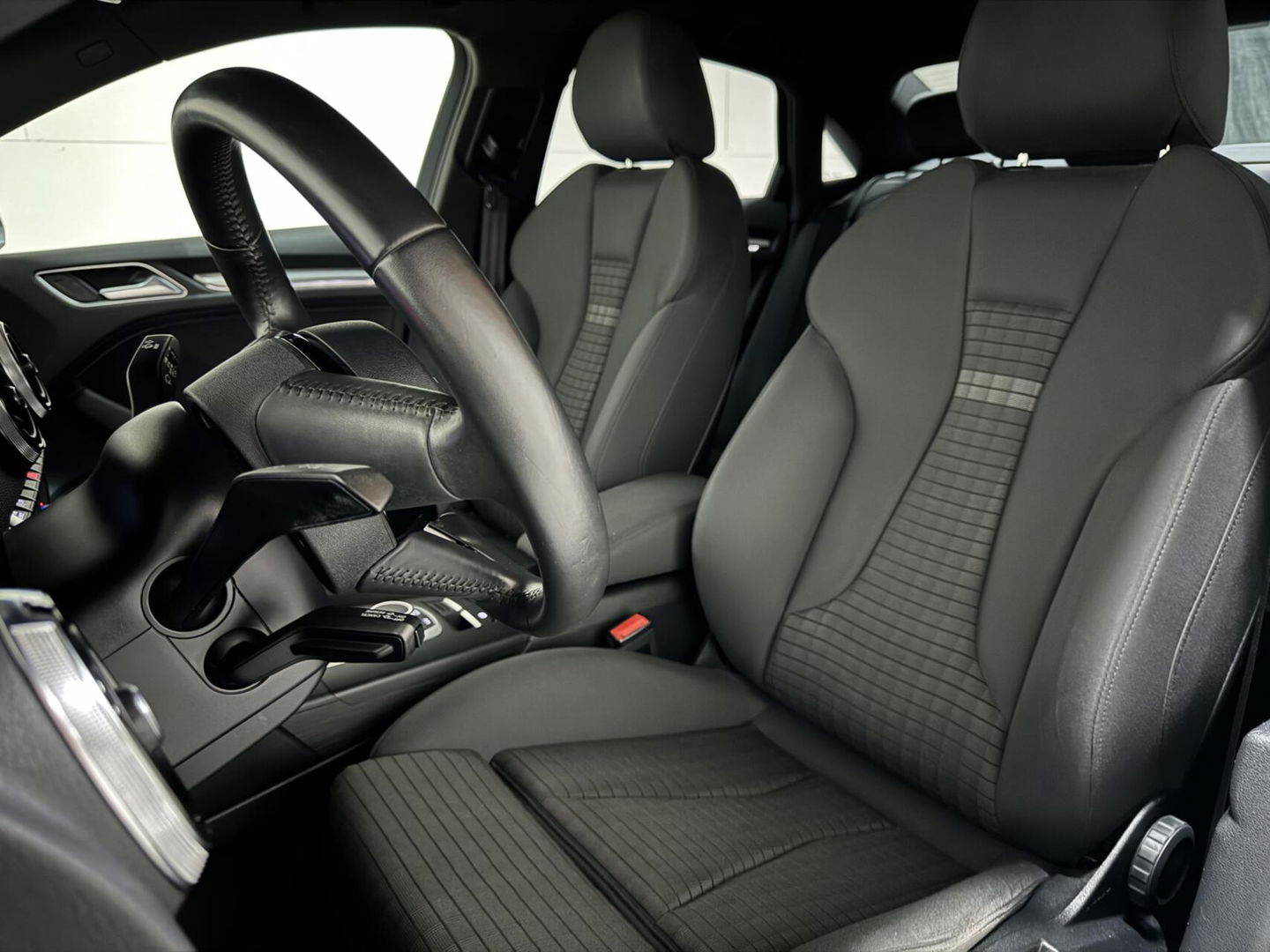 Audi A3 Limousine TFSI S-Line Black Edition Cruise CarPlay PDC