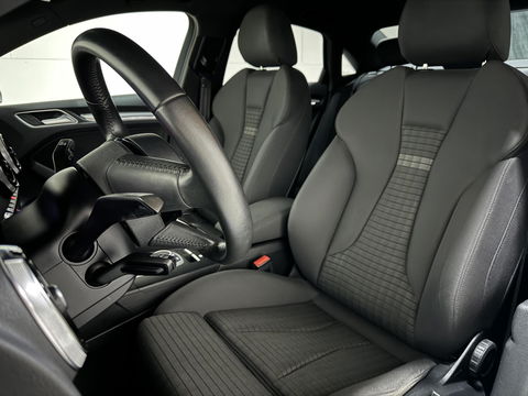 Audi A3 Limousine TFSI S-Line Black Edition Cruise CarPlay PDC