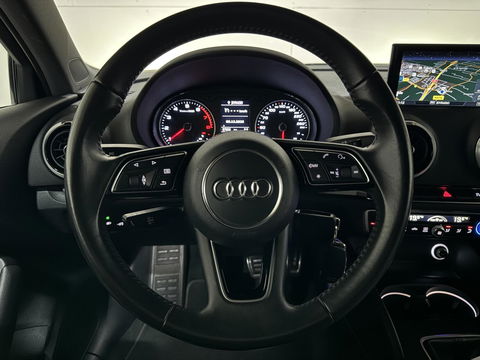 Audi A3 Limousine TFSI S-Line Black Edition Cruise CarPlay PDC
