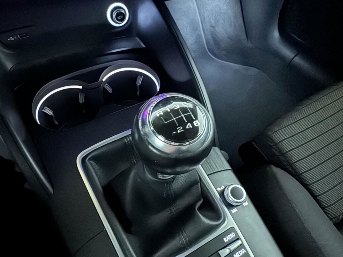 Audi A3 Limousine TFSI S-Line Black Edition Cruise CarPlay PDC