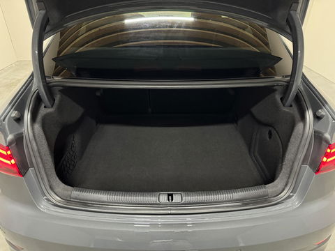 Audi A3 Limousine TFSI S-Line Black Edition Cruise CarPlay PDC