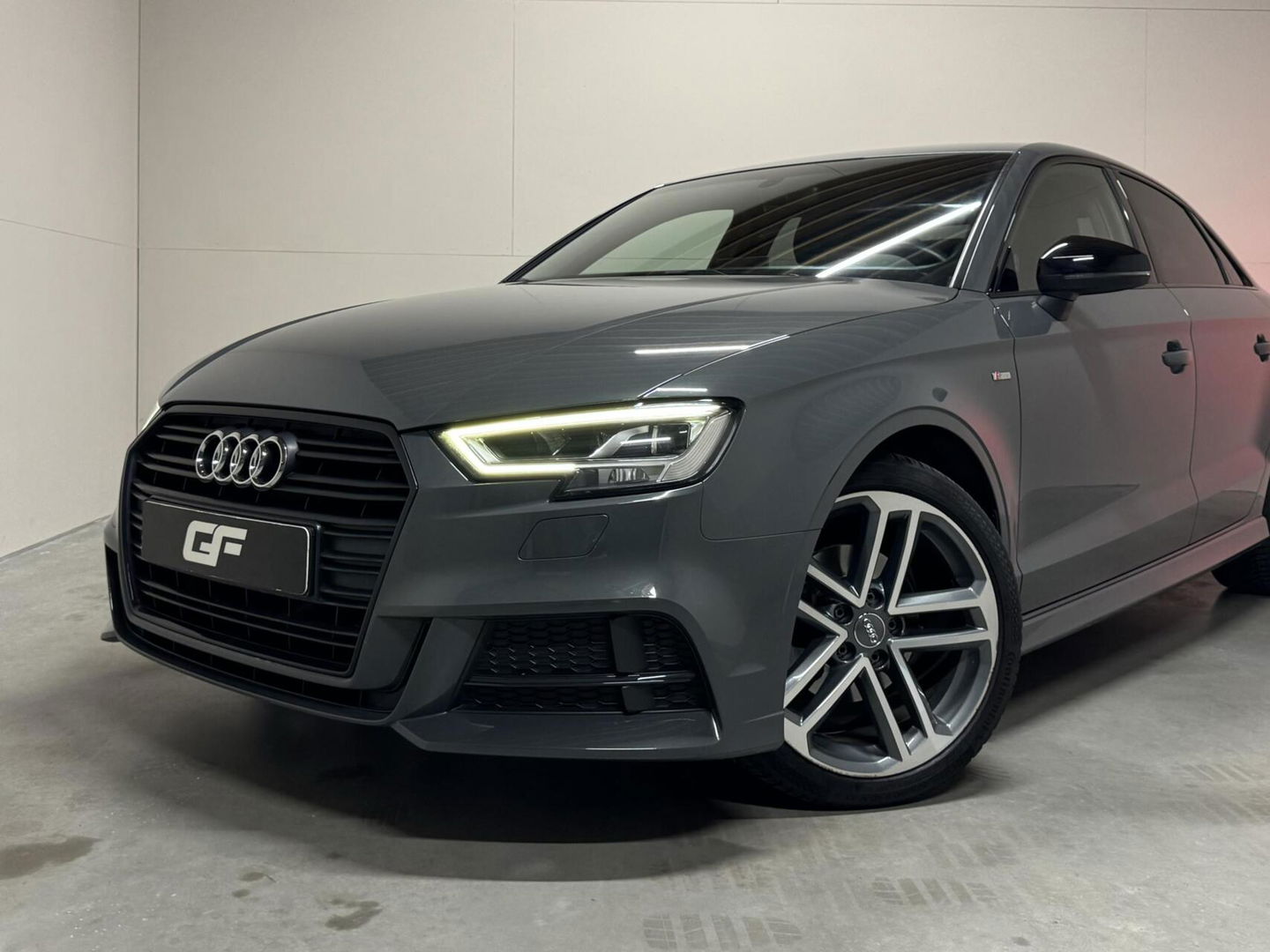 Audi A3 Limousine TFSI S-Line Black Edition Cruise CarPlay PDC