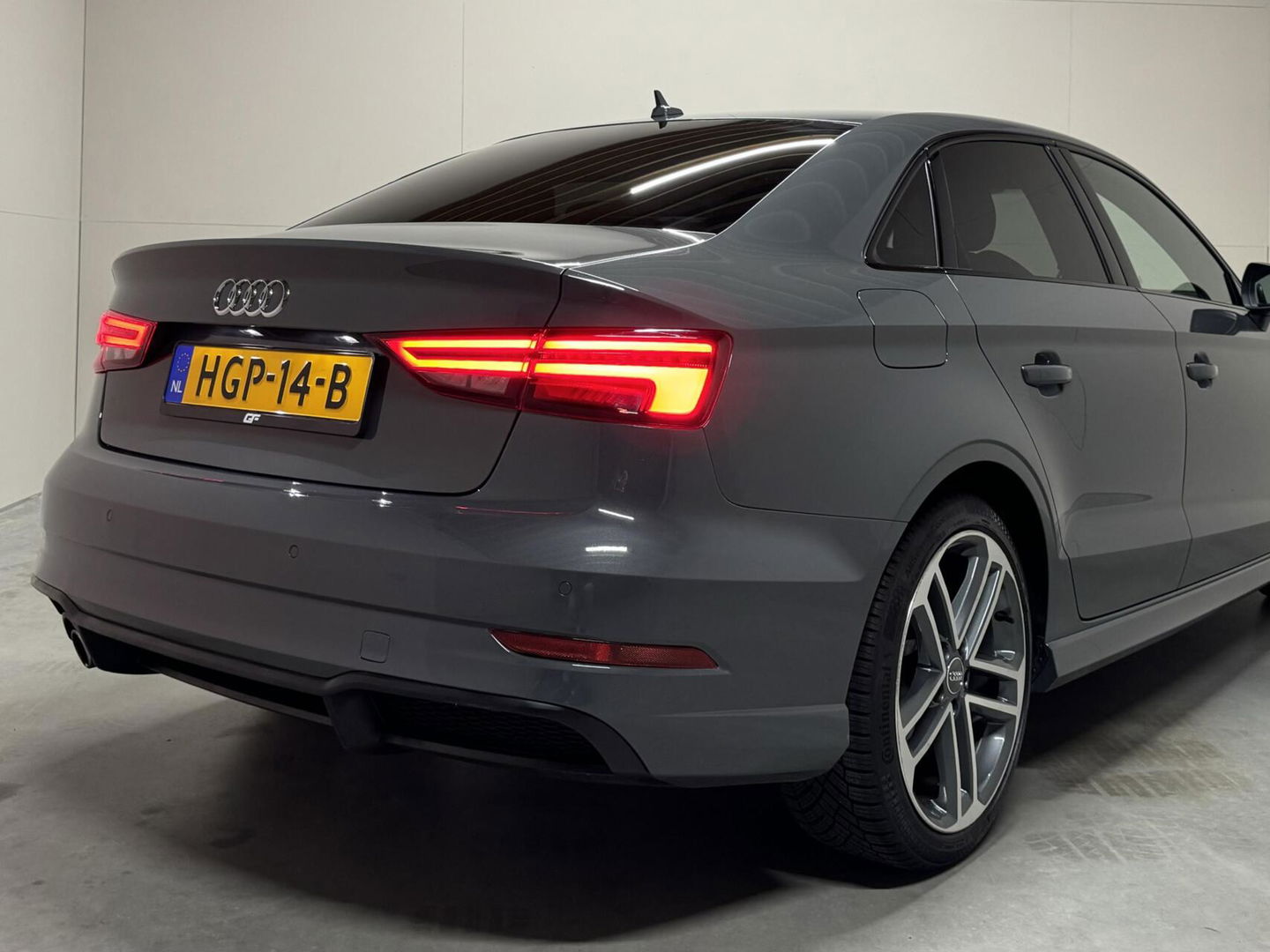 Audi A3 Limousine TFSI S-Line Black Edition Cruise CarPlay PDC