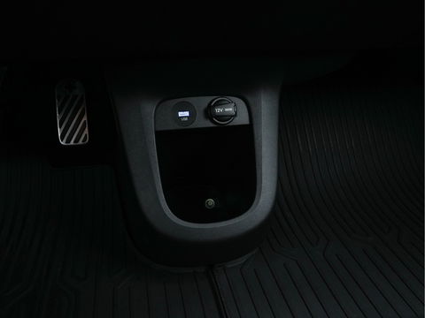 Hyundai IONIQ 5 Connect+ AWD 77.4 kWh [3-FASE] { SOH-} (INCL-BTW) Aut.* HEATPUMP | LUXURY-LEATHER | BOSE-AUDIO | FULL-LED | DIGI-COCKPIT | AMBIENT-LIGHT | DAB | SHIFT-PADDLES | HEAD-UP | NAVI-FULLMAP | KEYLESS | CAMERA | HEATED-COMFORTSEATS | ...