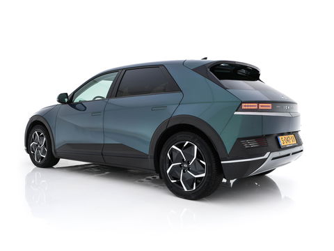 Hyundai IONIQ 5 Connect+ AWD 77.4 kWh [3-FASE] { SOH-} (INCL-BTW) Aut.* HEATPUMP | LUXURY-LEATHER | BOSE-AUDIO | FULL-LED | DIGI-COCKPIT | AMBIENT-LIGHT | DAB | SHIFT-PADDLES | HEAD-UP | NAVI-FULLMAP | KEYLESS | CAMERA | HEATED-COMFORTSEATS | ...