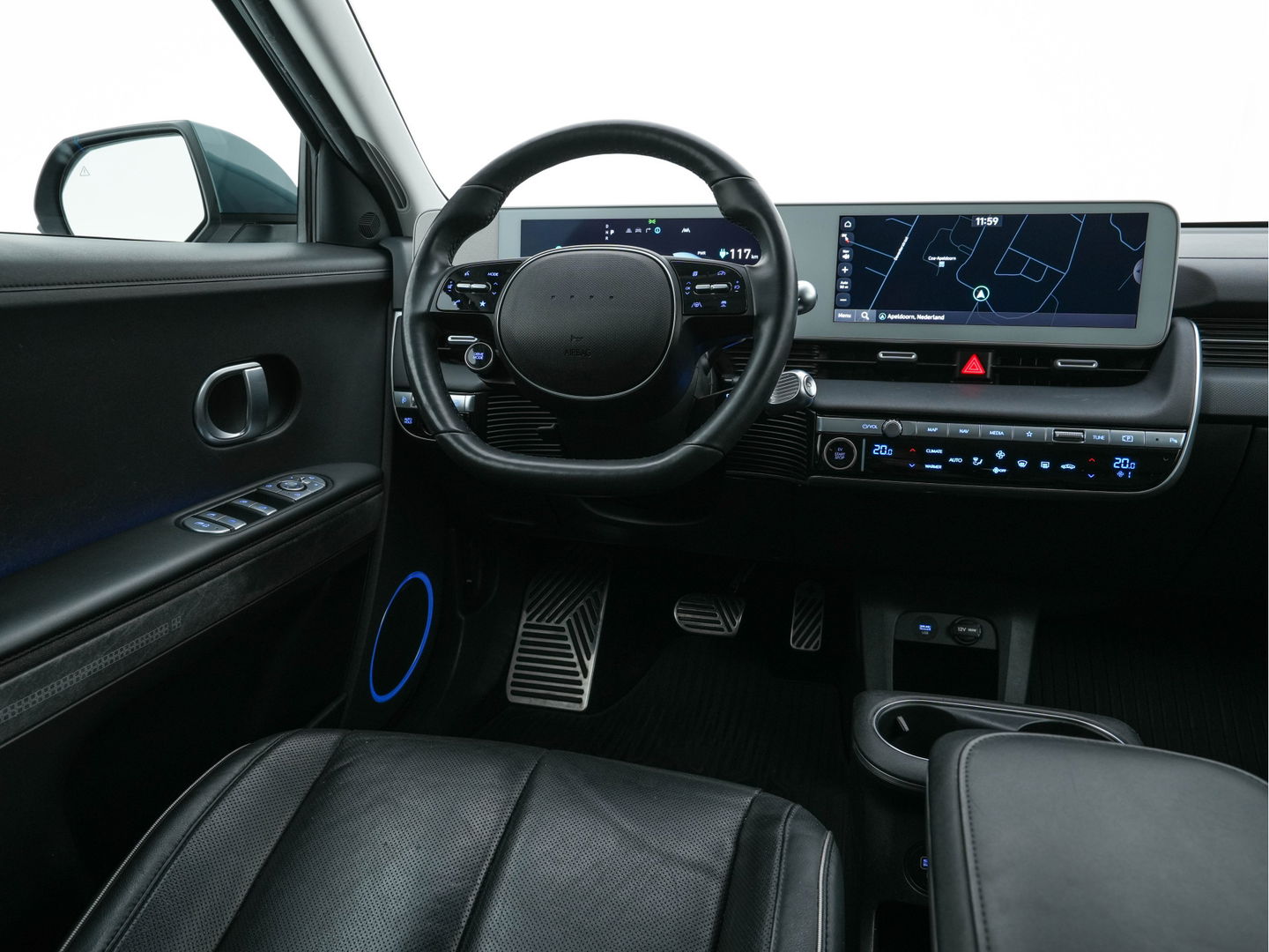 Hyundai IONIQ 5 Connect+ AWD 77.4 kWh [3-FASE] { SOH-} (INCL-BTW) Aut.* HEATPUMP | LUXURY-LEATHER | BOSE-AUDIO | FULL-LED | DIGI-COCKPIT | AMBIENT-LIGHT | DAB | SHIFT-PADDLES | HEAD-UP | NAVI-FULLMAP | KEYLESS | CAMERA | HEATED-COMFORTSEATS | ...