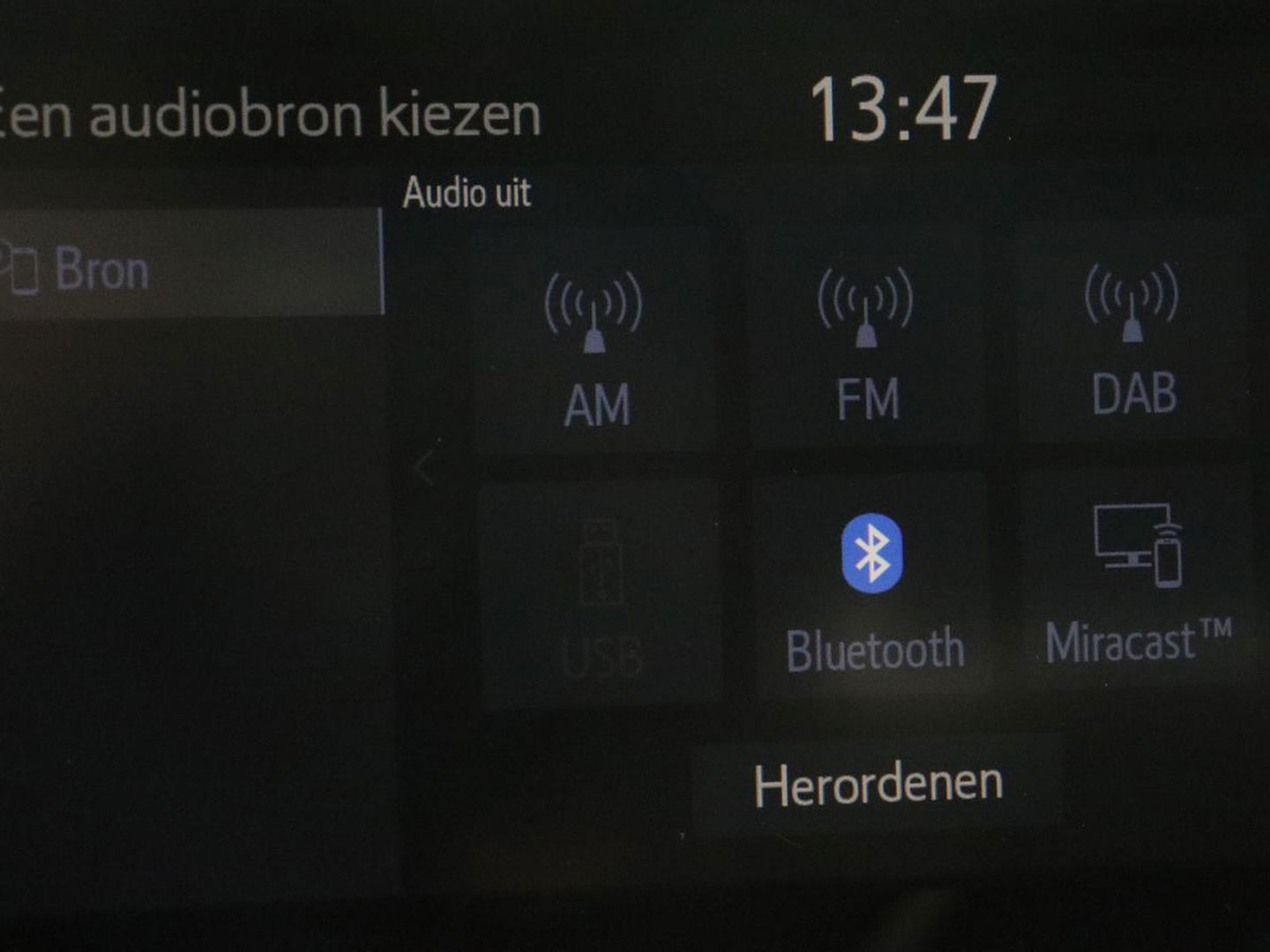 Toyota Corolla 1.8 Hybrid GR-Sport | Stoelverwarming | Carplay | Camera | Sportstoelen | Adaptive cruise | Keyless | Full LED | Park Assist | Climate control | DAB | Digital Cockpit | Getint glas