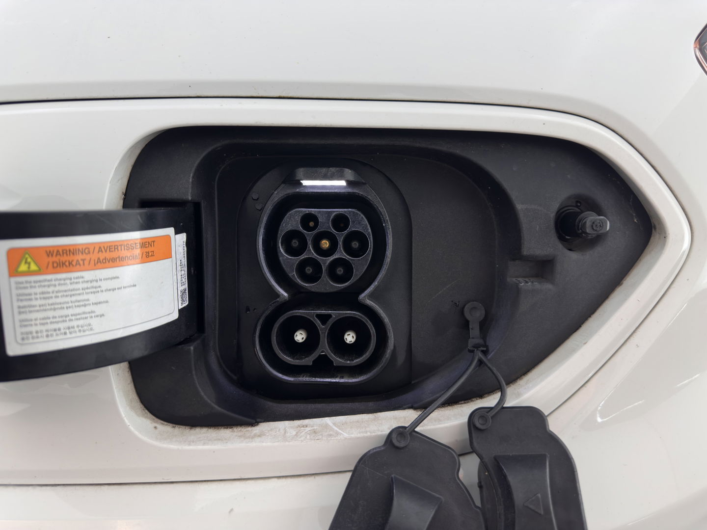 Kia e-Niro DynamicLine 64 kWh {SOH- 100%} (INCL. BTW) AUT.* HEATPUMP | LEATHER | FULL-LED | NAVI-FULLMAP | ADAPTIVE-CRUISE | CAMERA | KEYLESS | AMBIENT-LIGHT | 17'' ALU.