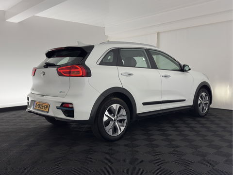Kia e-Niro DynamicLine 64 kWh {SOH- 100%} (INCL. BTW) AUT.* HEATPUMP | LEATHER | FULL-LED | NAVI-FULLMAP | ADAPTIVE-CRUISE | CAMERA | KEYLESS | AMBIENT-LIGHT | 17'' ALU.