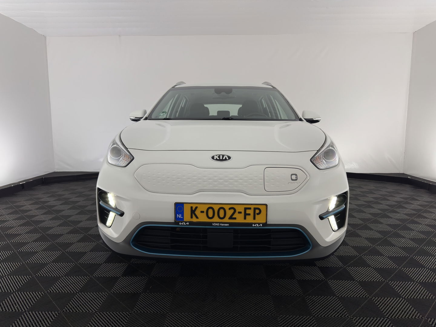 Kia e-Niro DynamicLine 64 kWh {SOH- 100%} (INCL. BTW) AUT.* HEATPUMP | LEATHER | FULL-LED | NAVI-FULLMAP | ADAPTIVE-CRUISE | CAMERA | KEYLESS | AMBIENT-LIGHT | 17'' ALU.