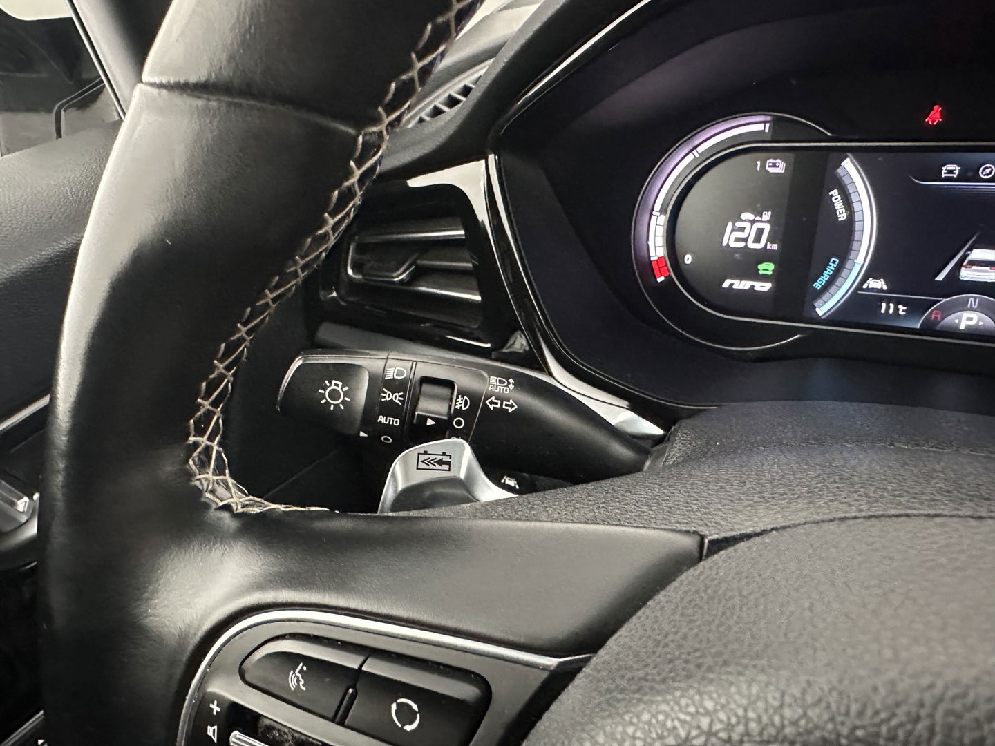 Kia e-Niro DynamicLine 64 kWh {SOH- 100%} (INCL. BTW) AUT.* HEATPUMP | LEATHER | FULL-LED | NAVI-FULLMAP | ADAPTIVE-CRUISE | CAMERA | KEYLESS | AMBIENT-LIGHT | 17'' ALU.