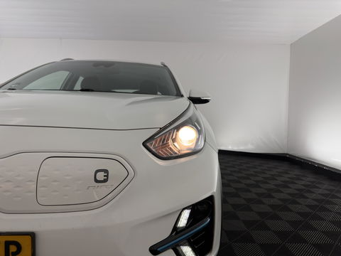 Kia e-Niro DynamicLine 64 kWh {SOH- 100%} (INCL. BTW) AUT.* HEATPUMP | LEATHER | FULL-LED | NAVI-FULLMAP | ADAPTIVE-CRUISE | CAMERA | KEYLESS | AMBIENT-LIGHT | 17'' ALU.