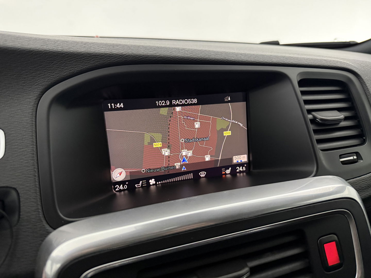 Volvo V60 2.0 D2 Momentum | Virtual | Cruise | Navi | Stoelverw. | Trekh. | Leder | Parkeersens. | NAP