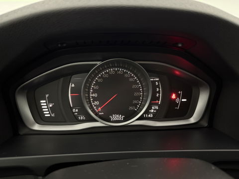 Volvo V60 2.0 D2 Momentum | Virtual | Cruise | Navi | Stoelverw. | Trekh. | Leder | Parkeersens. | NAP