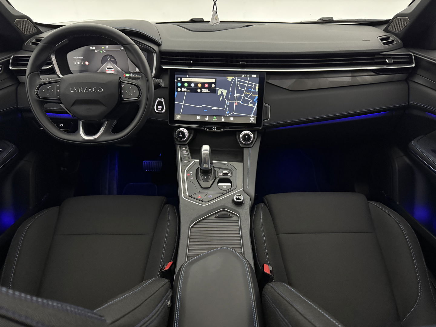 Lynk Co 01 1.5 | Nardo Grey | Pano | 360° | Memory | Sfeerverl. | Carplay | Virtual | Keyless | NAP