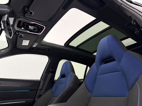 Lynk Co 01 1.5 | Nardo Grey | Pano | 360° | Memory | Sfeerverl. | Carplay | Virtual | Keyless | NAP