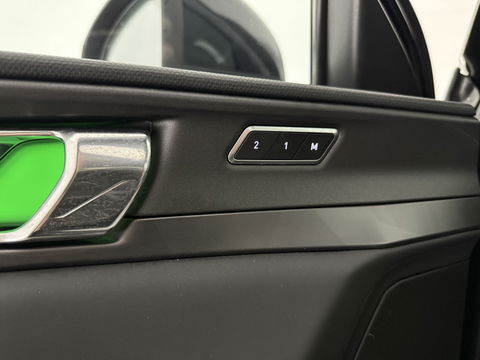 Lynk Co 01 1.5 | Nardo Grey | Pano | 360° | Memory | Sfeerverl. | Carplay | Virtual | Keyless | NAP