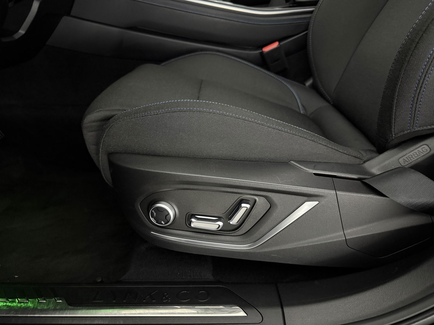 Lynk Co 01 1.5 | SOH 97% | Pano | 360° | Virtual | Sfeer | Memory | Carplay | Adap. Cruise | Keyless