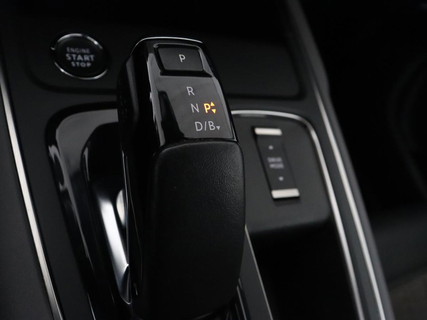 Citroën C5 Aircross 1.6 Plug-in Hybrid 225 Business | Camera | Carplay | Navigatie | Digital Cockpit | DAB | Climate control | Bluetooth | Cruise control