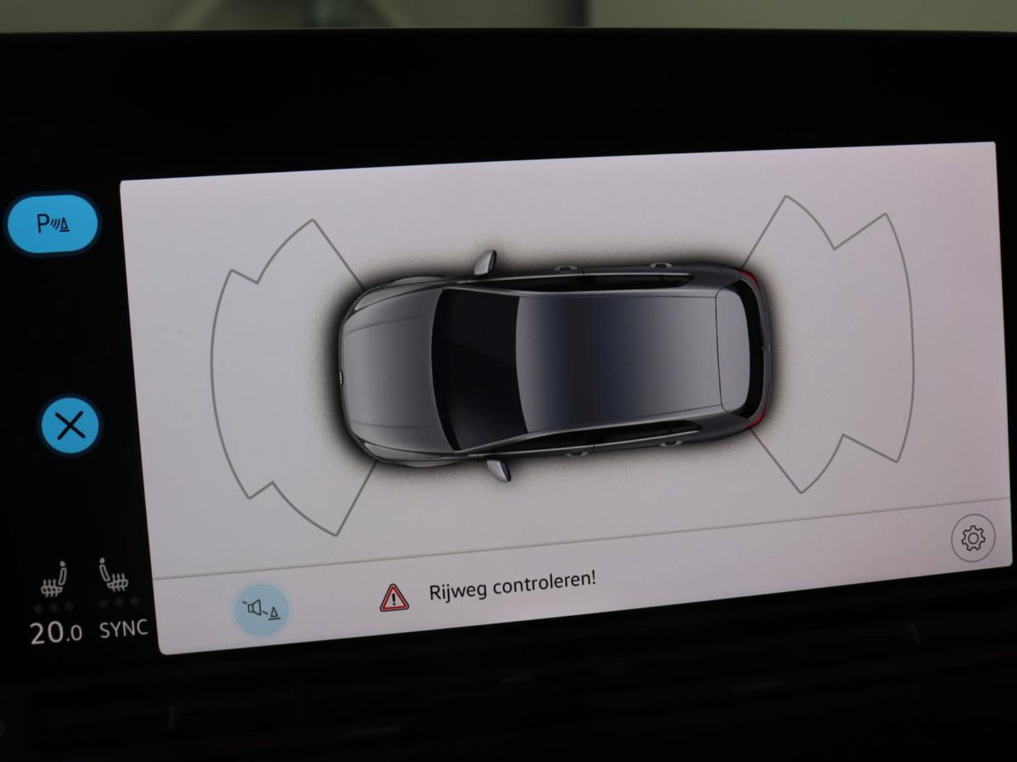 Volkswagen Golf 1.4 eHybrid GTE | Stoelverarming | Trekhaak | Carplay | Adaptive cruise | 18'' | Sportstoelen | Navigatie | Sfeerverlichting | Climate control | Parkeerhulp | PHEV | Plug In