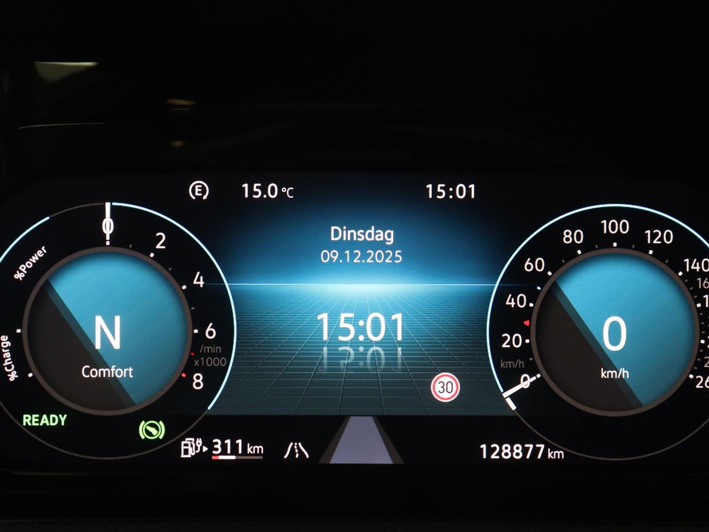 Volkswagen Golf 1.4 eHybrid GTE | Stoelverarming | Trekhaak | Carplay | Adaptive cruise | 18'' | Sportstoelen | Navigatie | Sfeerverlichting | Climate control | Parkeerhulp | PHEV | Plug In