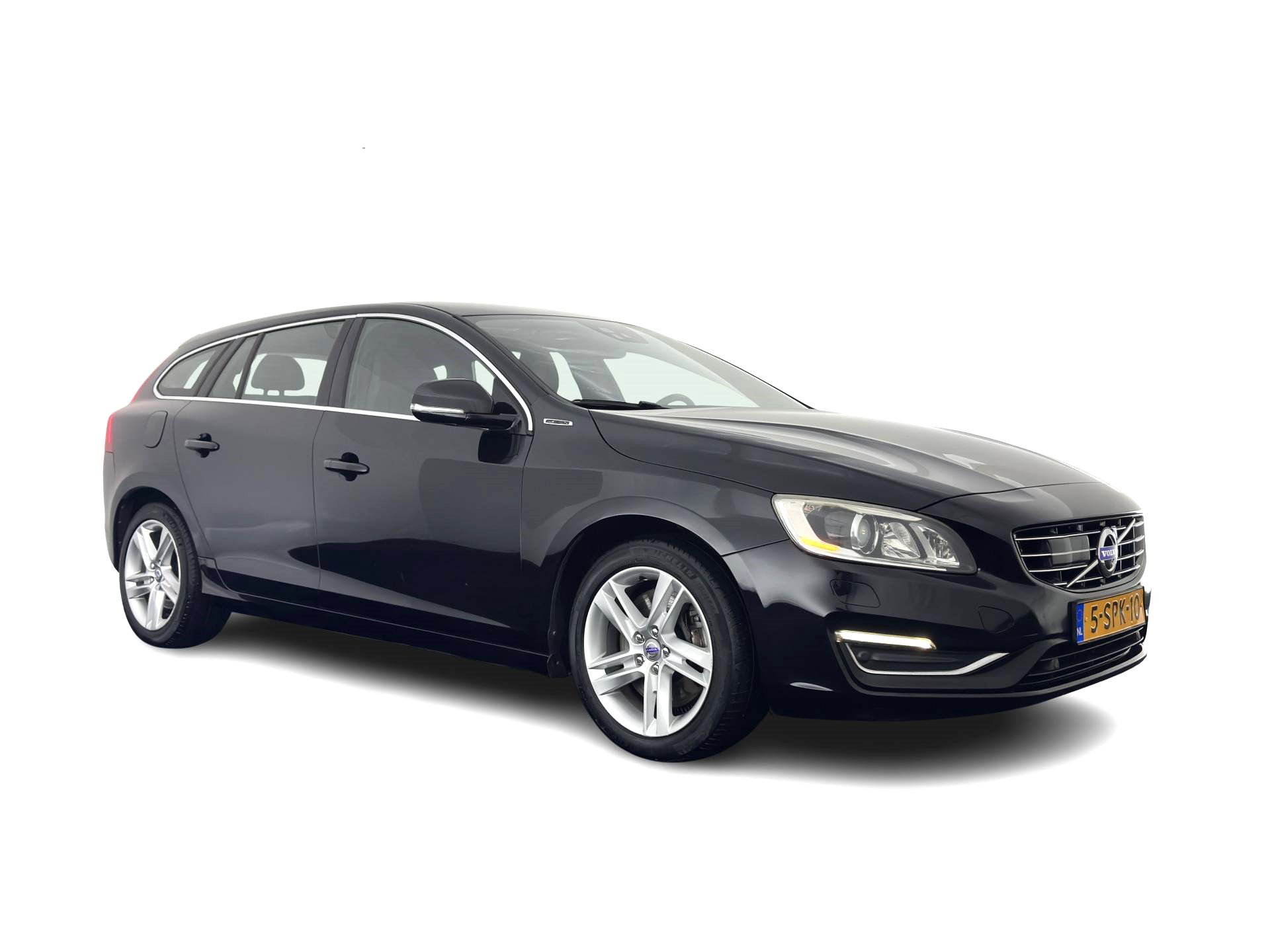 Volvo V60 2.4 D6 AWD Plug-In Hybrid Summum (PLUG-IN) AUT.* NAVI-FULLMAP | CRUISE | BI-XENON | HEATED-SPORTSEATS | LEATHER | CAMERA | TOWBAR | 17'' ALU*
