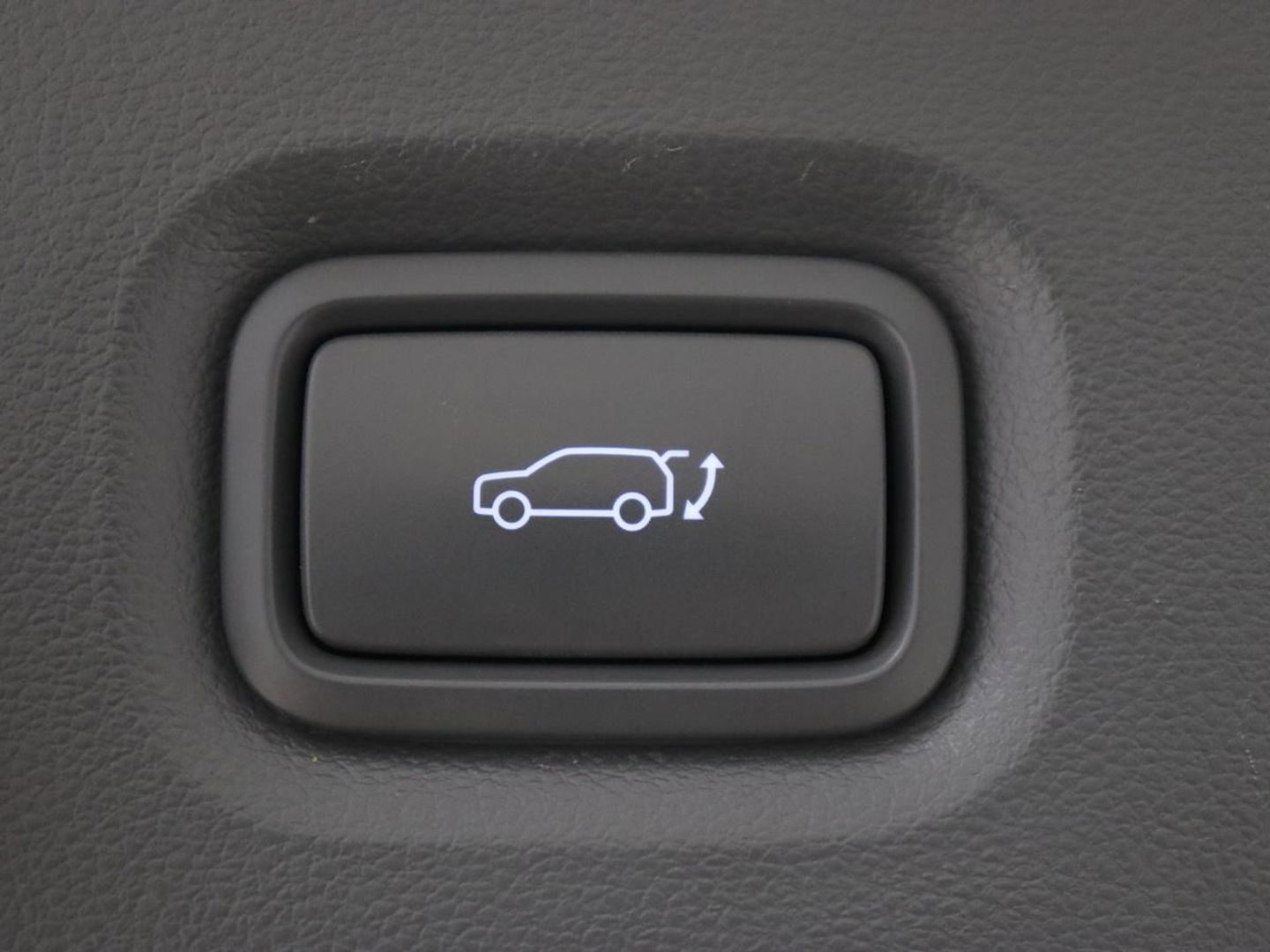 Hyundai IONIQ 5 Lounge 73kWh | Panoramadak | Stoelventilatie | Leder | Head-Up | Warmtepomp | 360 Camera | Achterbankverwarming | Adaptive cruise | Navigatie | Full LED | Carplay