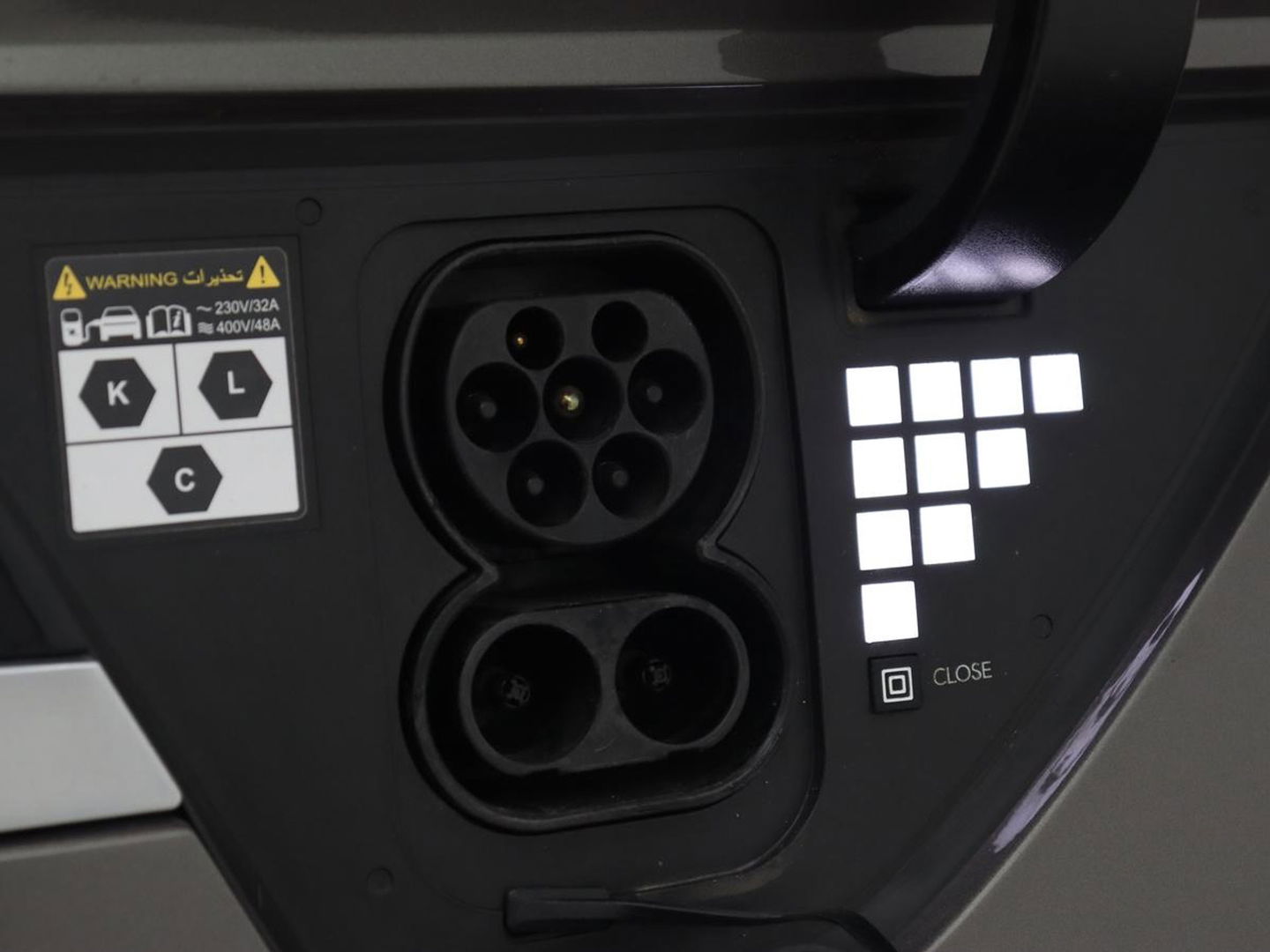 Hyundai IONIQ 5 Lounge 73kWh | Panoramadak | Stoelventilatie | Leder | Head-Up | Warmtepomp | 360 Camera | Achterbankverwarming | Adaptive cruise | Navigatie | Full LED | Carplay