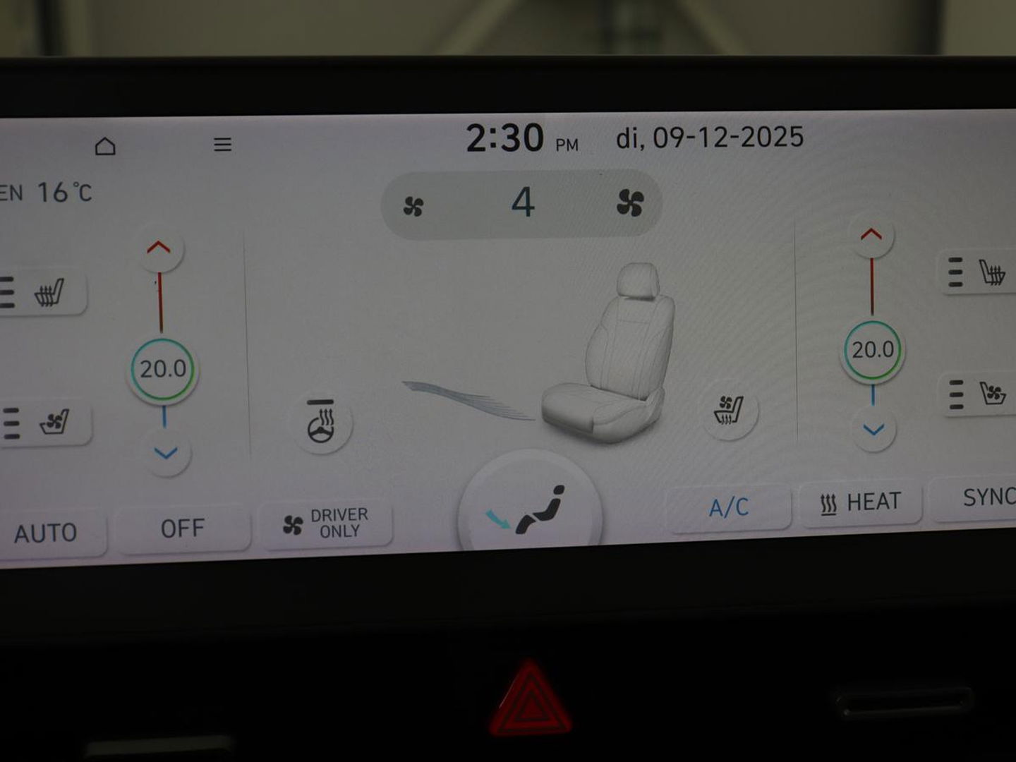 Hyundai IONIQ 5 Lounge 73kWh | Panoramadak | Stoelventilatie | Leder | Head-Up | Warmtepomp | 360 Camera | Achterbankverwarming | Adaptive cruise | Navigatie | Full LED | Carplay