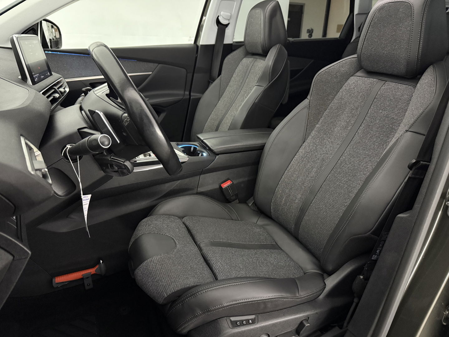 Peugeot 5008 1.2 PureTech 7p. | Pano | Sfeer | Memory | Adap. Cruise | Keyless | Virtual | Clima | Carplay | Camera | Trekh.