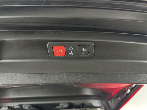 Peugeot 5008 1.2 PureTech 7p. | Pano | Sfeer | Memory | Adap. Cruise | Keyless | Virtual | Clima | Carplay | Camera | Trekh.