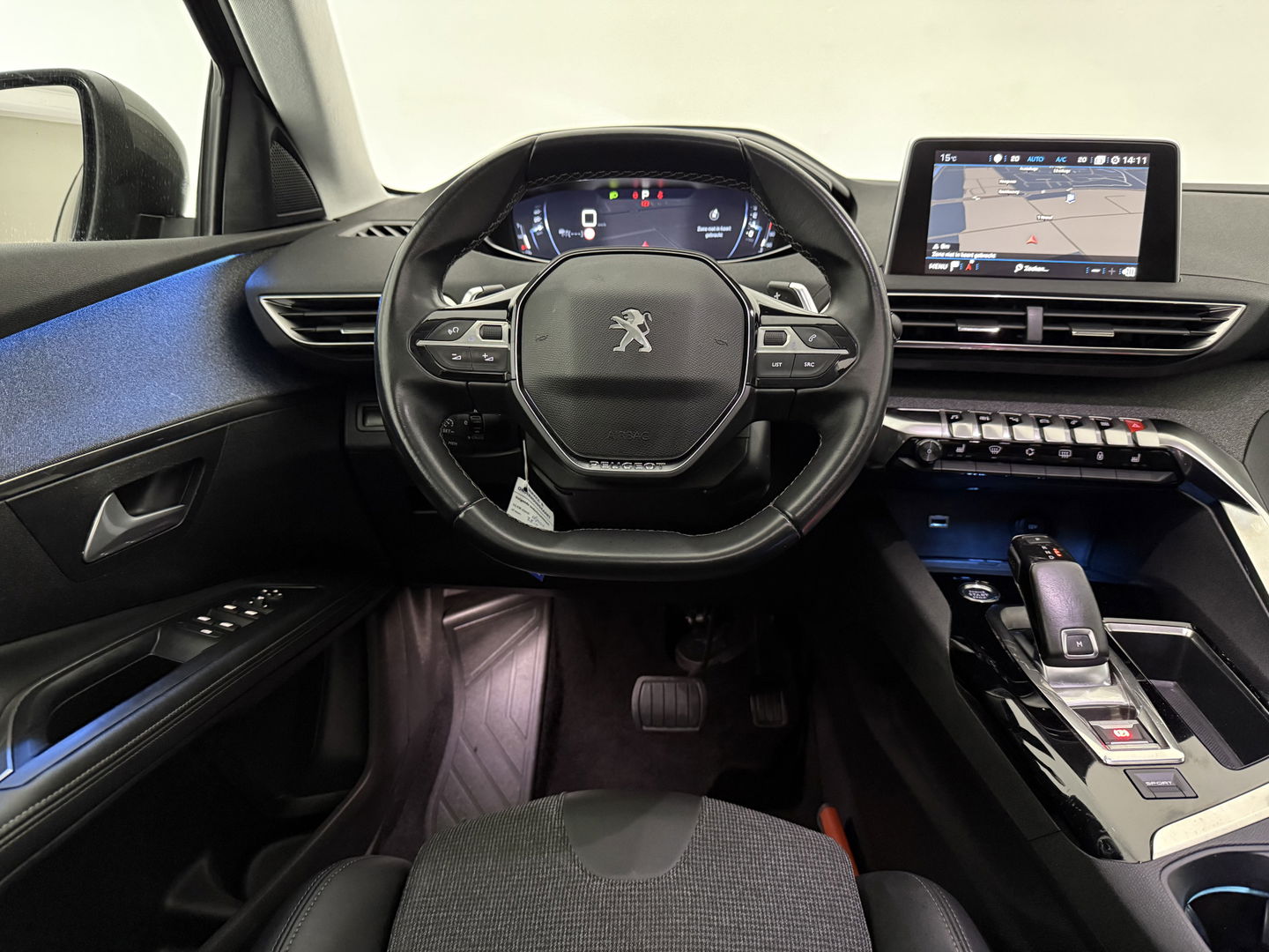 Peugeot 5008 1.2 PureTech 7p. | Pano | Sfeer | Memory | Adap. Cruise | Keyless | Virtual | Clima | Carplay | Camera | Trekh.