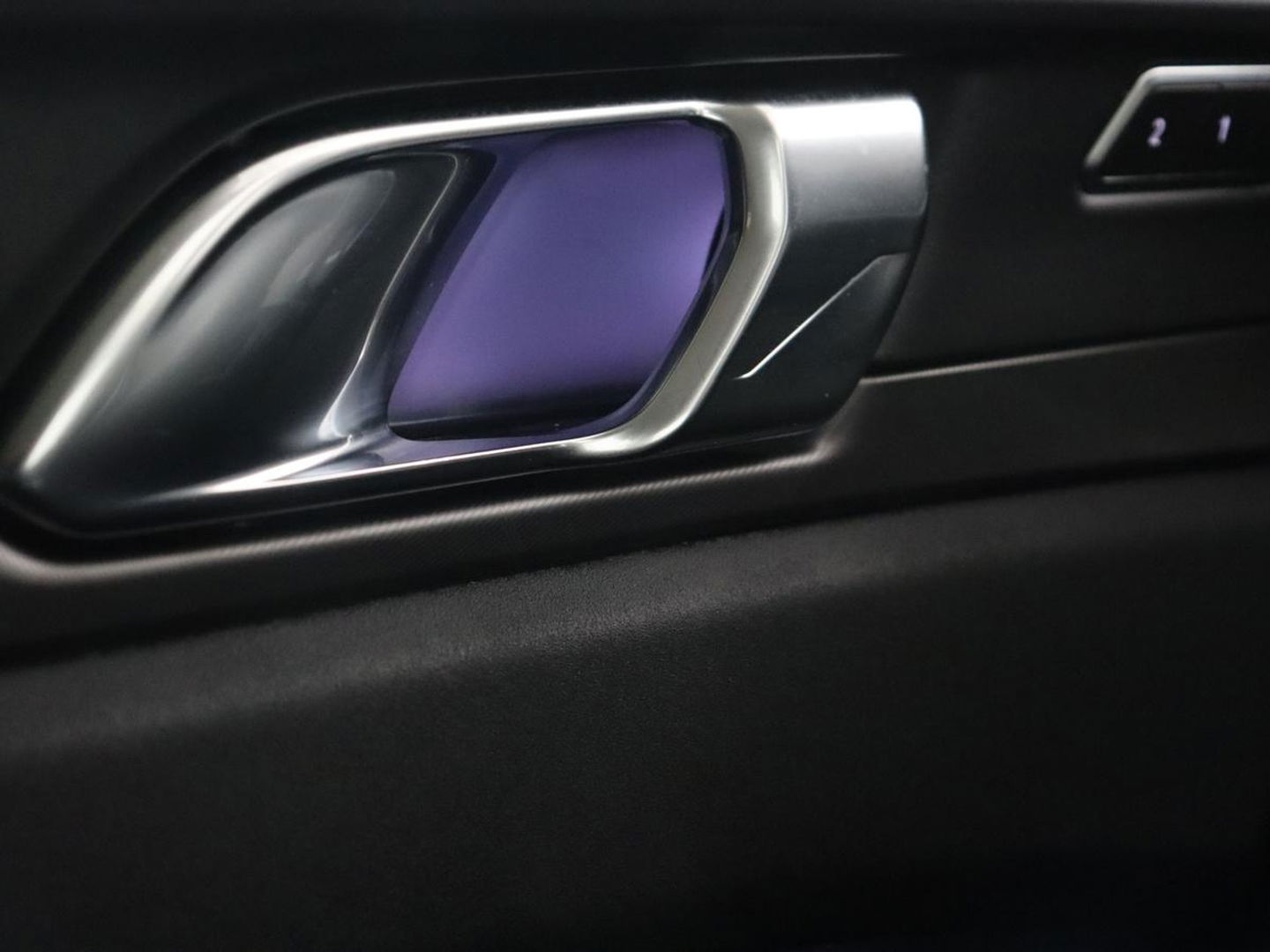 Lynk & Co 01 1.5 Plug In | Panoramadak | Trekhaak | Infinity by Harman | Camera | Adaptive cruise | Stoelverwarming | Carplay | Memory | Full LED | PHEV