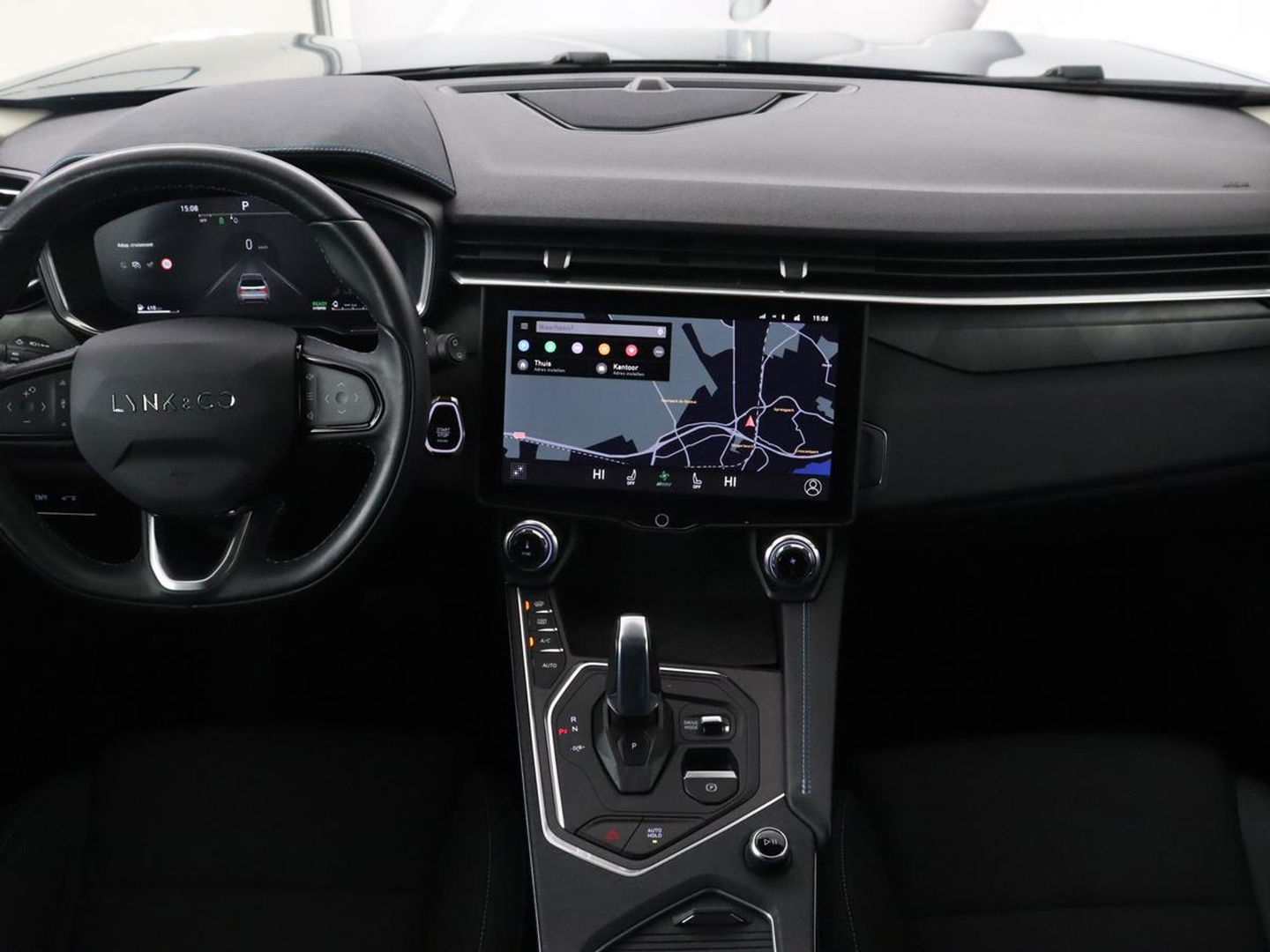 Lynk & Co 01 1.5 Plug In | Panoramadak | Trekhaak | Infinity by Harman | Camera | Adaptive cruise | Stoelverwarming | Carplay | Memory | Full LED | PHEV