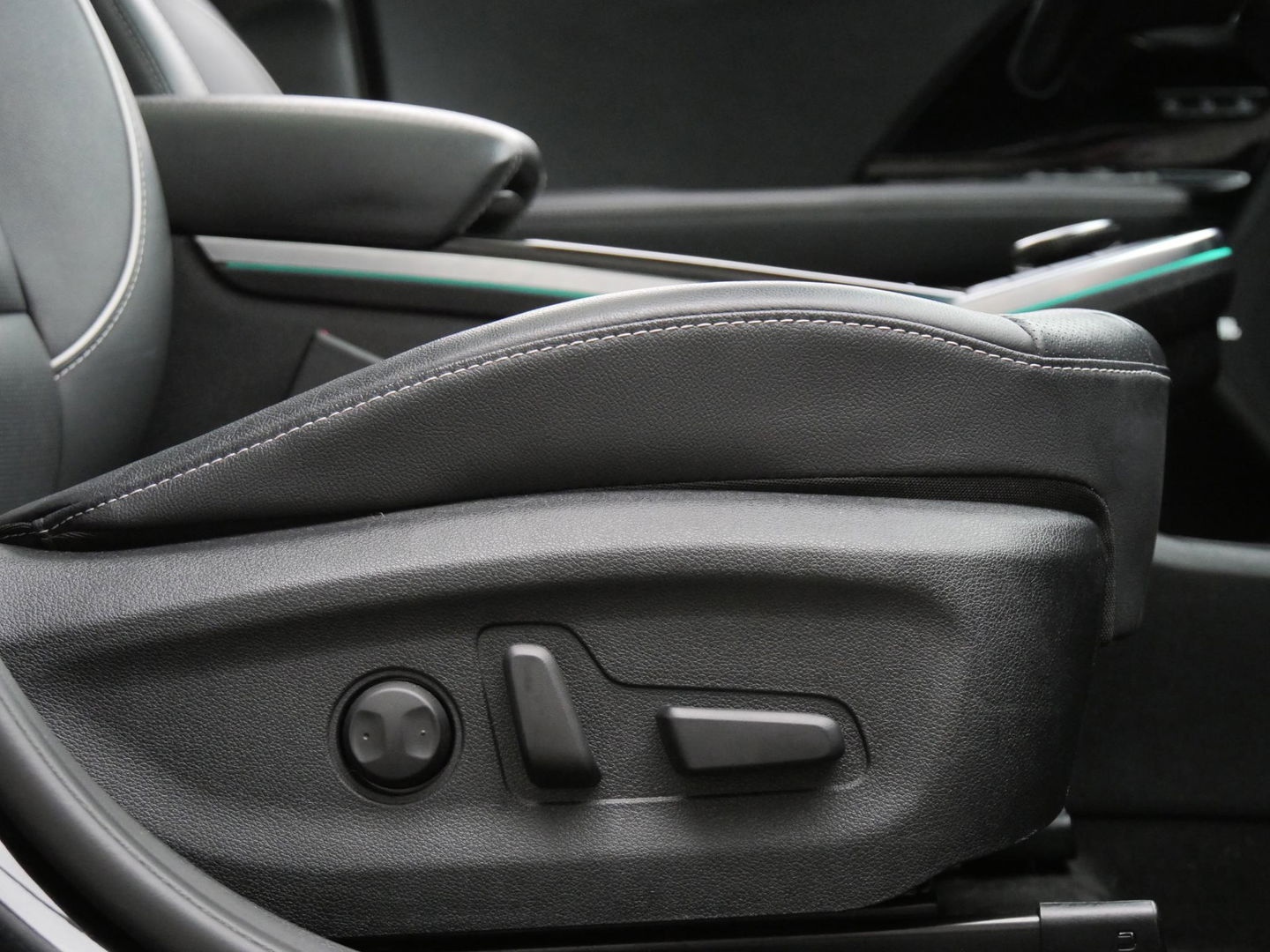 Kia e-Niro 64kWh 3-FASE/ SOH 100%/ EXECUTIVELINE/ SCHUIFDAK