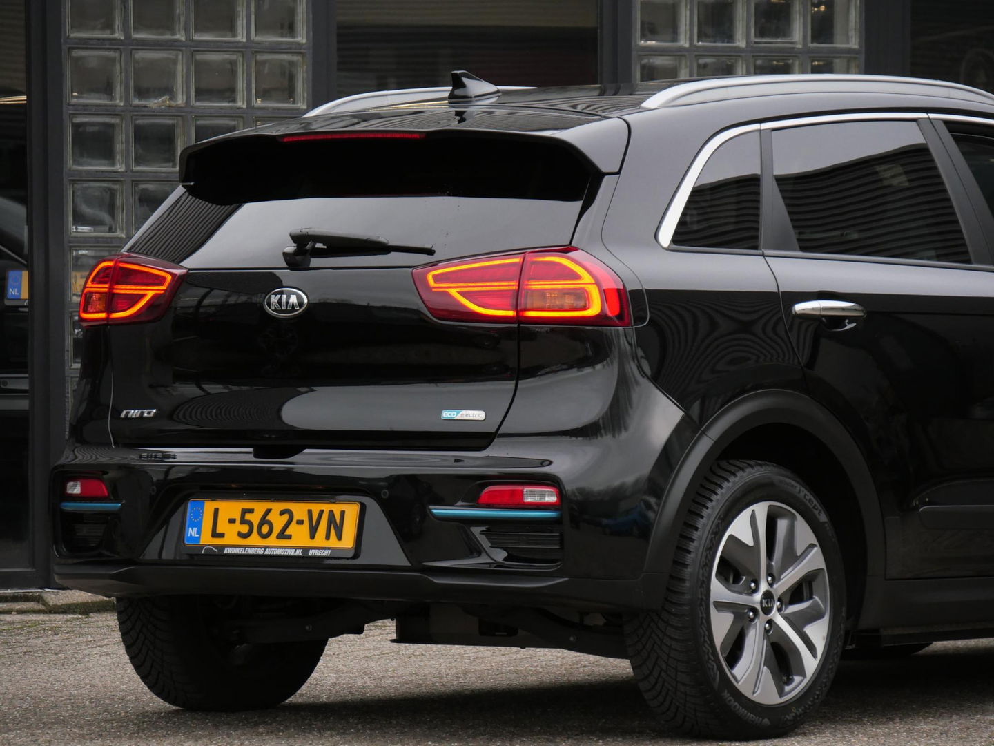 Kia e-Niro 64kWh 3-FASE/ SOH 100%/ EXECUTIVELINE/ SCHUIFDAK