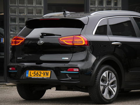 Kia e-Niro 64kWh 3-FASE/ SOH 100%/ EXECUTIVELINE/ SCHUIFDAK