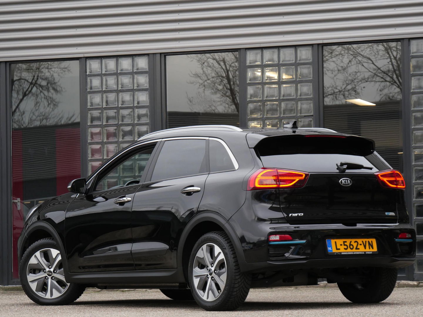 Kia e-Niro 64kWh 3-FASE/ SOH 100%/ EXECUTIVELINE/ SCHUIFDAK