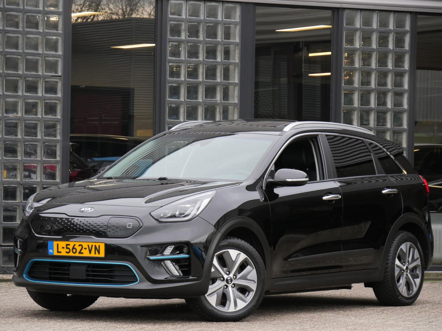 Kia e-Niro 64kWh 3-FASE/ SOH 100%/ EXECUTIVELINE/ SCHUIFDAK