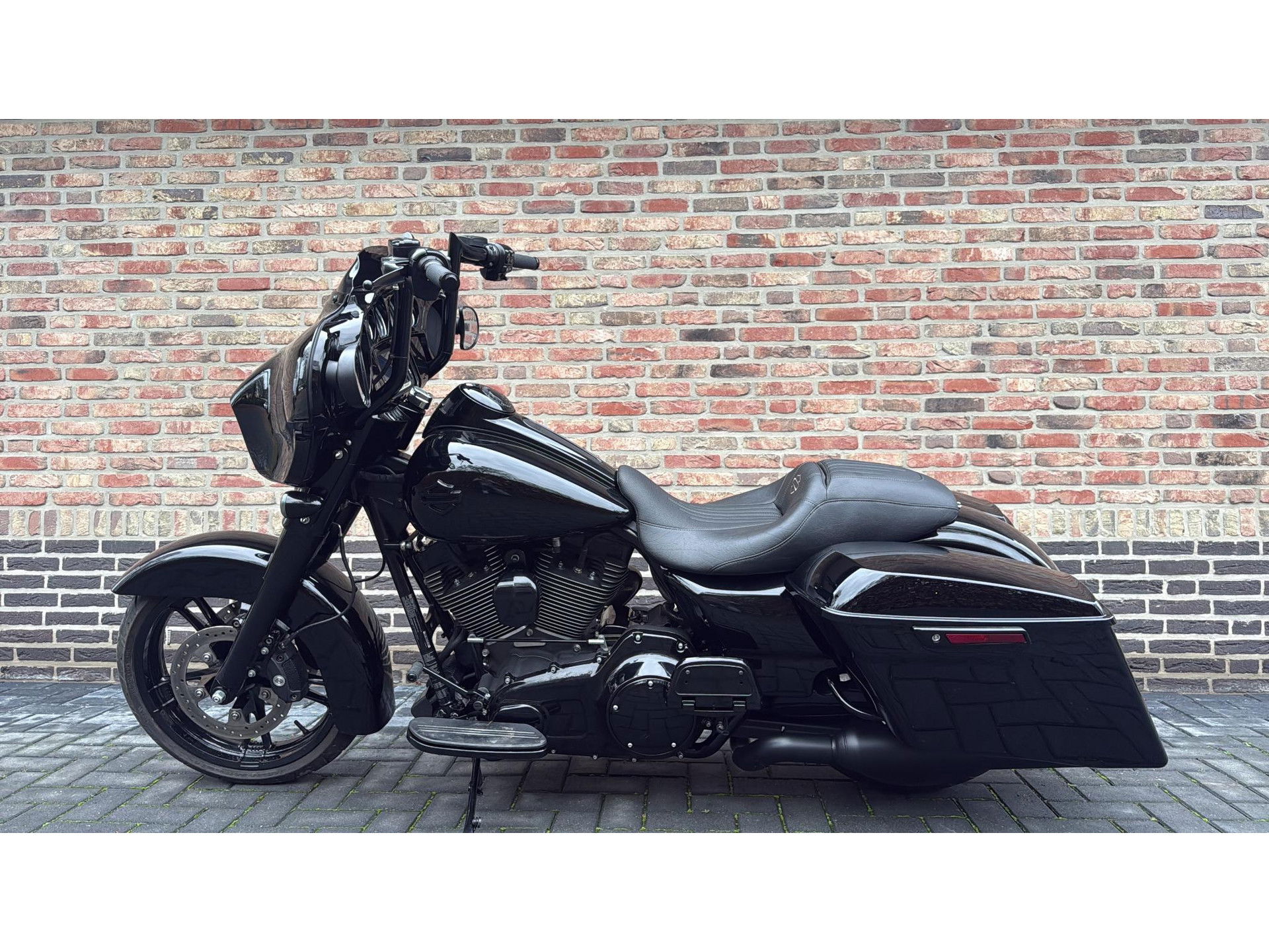 Harley Davidson 103 FLHX Streetglide Street Glide Black Out CVO