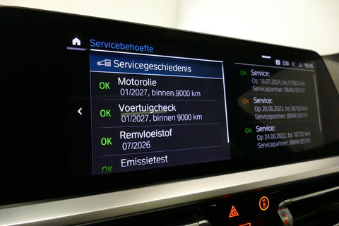 BMW 3 Serie Touring 330e xDrive M Sport / M340i Diffuser / Black Diamond M Grill / M340i M Sport bumper pakket / Schuif-/kanteldak / Elektr. verstelbare voorstoelen (links met memory) / Stoelverwarming / Apple Carplay - Android Auto / Achteruitrijcamera / Trekhaak (z