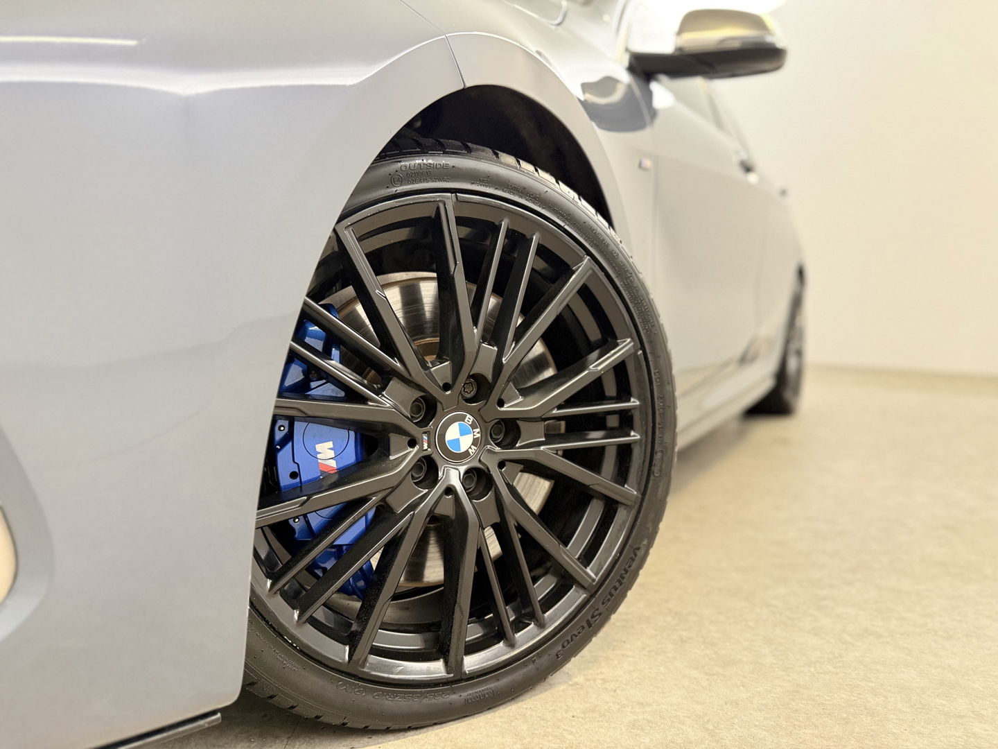 BMW 1-serie M135i xDrive M-Sport | Pano | HuD | Alcantara | Virtual | Sfeer | Stoelverw. | Carplay | Cruise