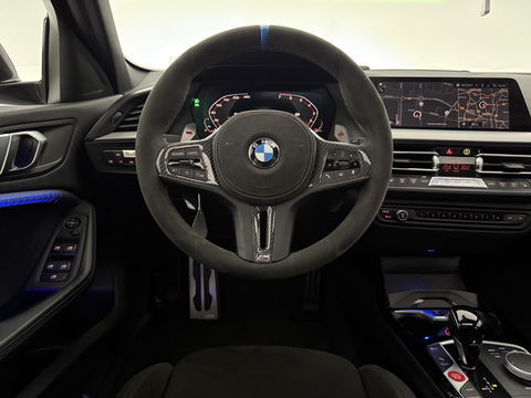 BMW 1-serie M135i xDrive M-Sport | Pano | HuD | Alcantara | Virtual | Sfeer | Stoelverw. | Carplay | Cruise