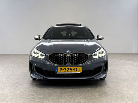 BMW 1-serie M135i xDrive M-Sport | Pano | HuD | Alcantara | Virtual | Sfeer | Stoelverw. | Carplay | Cruise