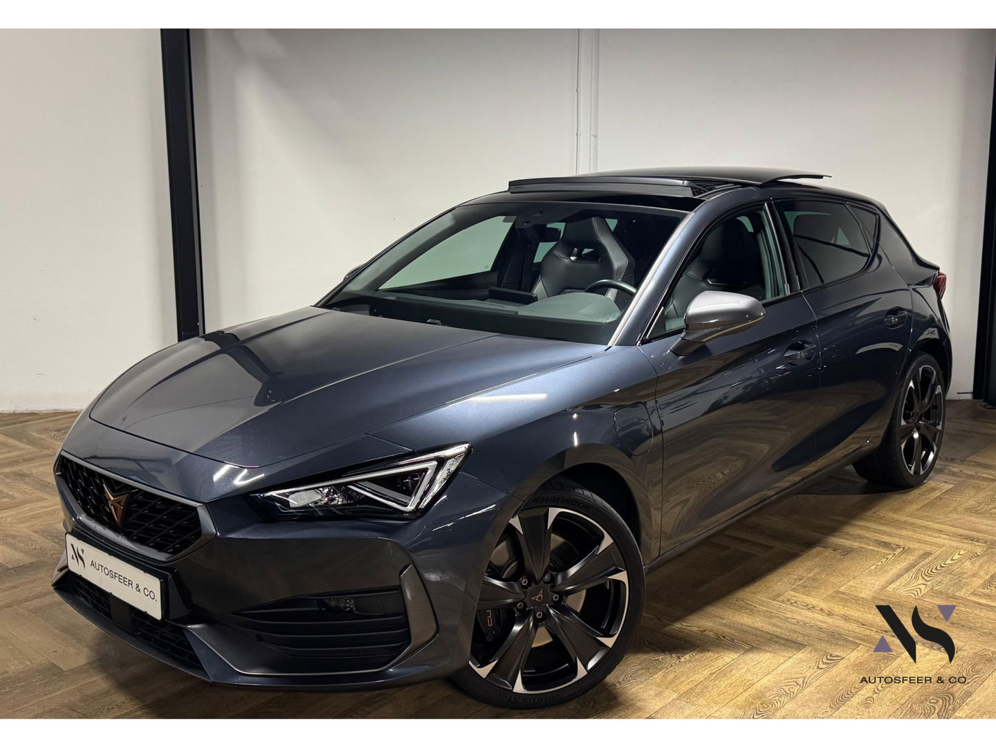 CUPRA Leon 1.4 e-Hybrid VZ Performance PANO ACC SFEER'