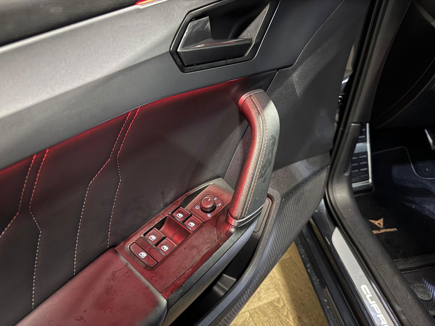 CUPRA Leon 1.4 e-Hybrid VZ Performance PANO ACC SFEER'